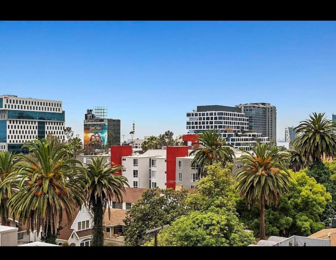 Apartment Modern Escape In Hollywood With Rooftop & Views Los Angeles